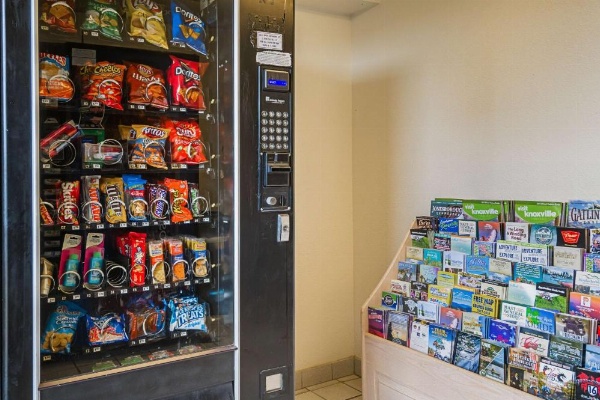 Motel 6-Knoxville, TN - North image 29